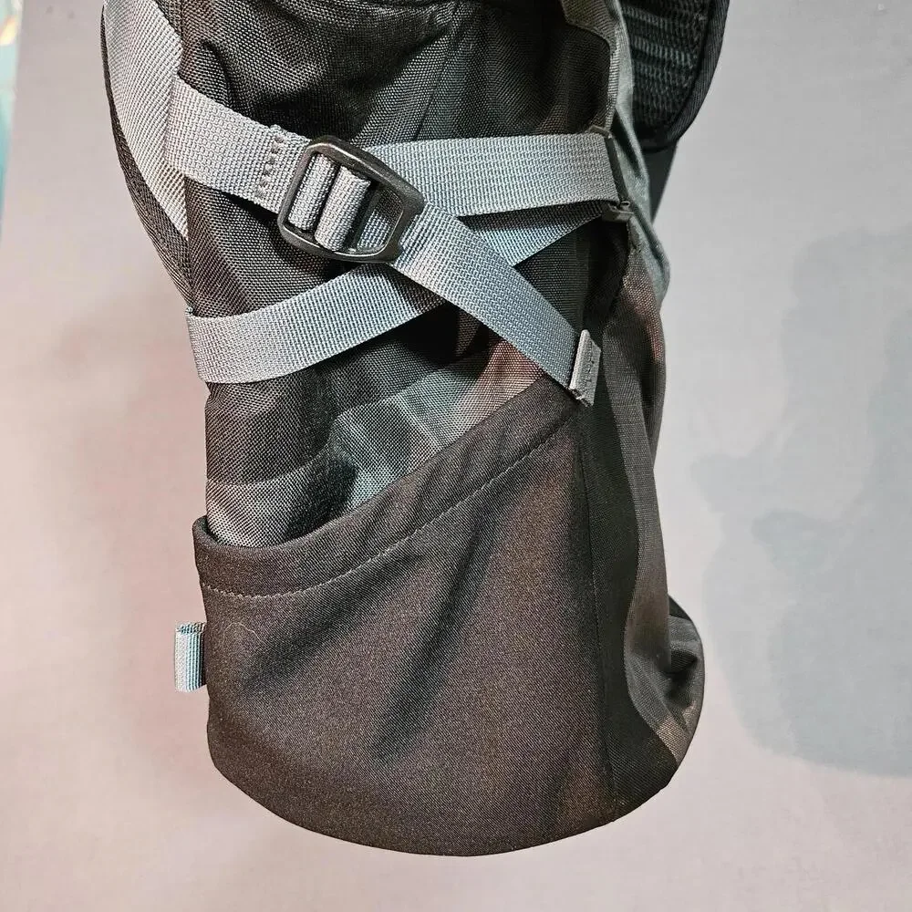 Thule Perspektiv TPDP 101Slr Daypack Camera Bag VERY CLEAN Shoulder Sling